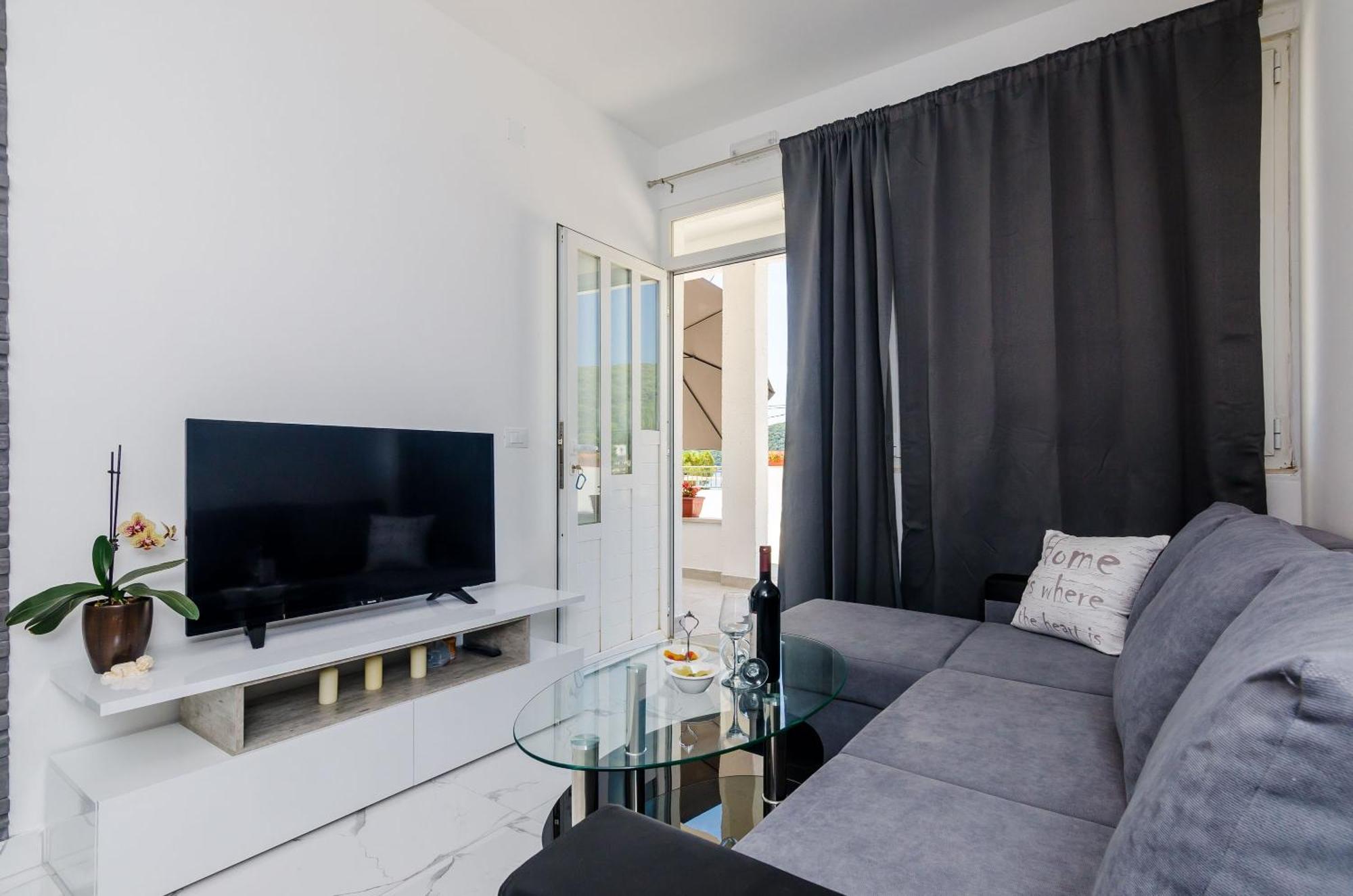 Mata Family Apartments Molunat Esterno foto